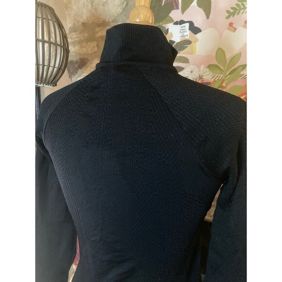 🖤 Athleta Black Quilted Zip Jacket 🖤 Size Small - Picture 6 of 9